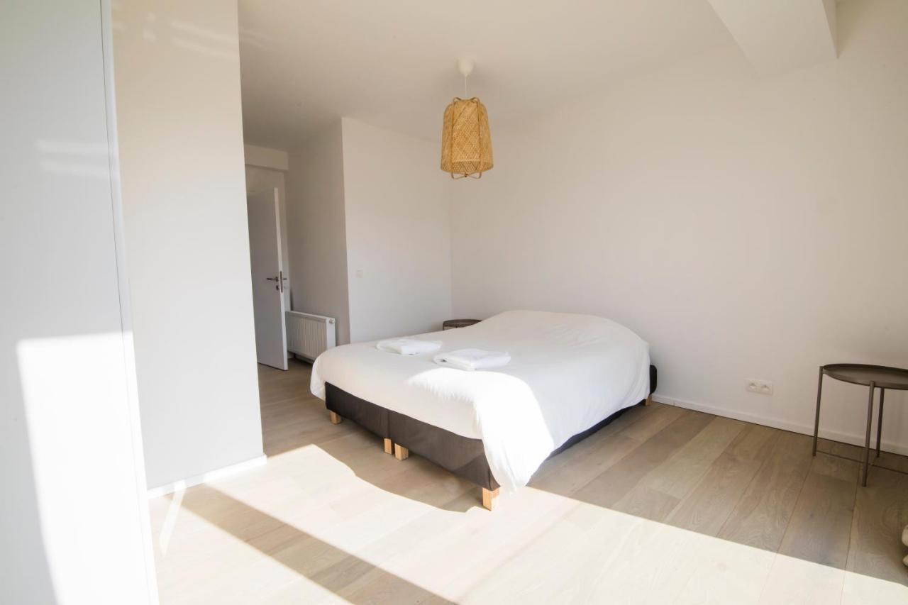 Bed and Breakfast Travelease - Midi Андерлехт Экстерьер фото