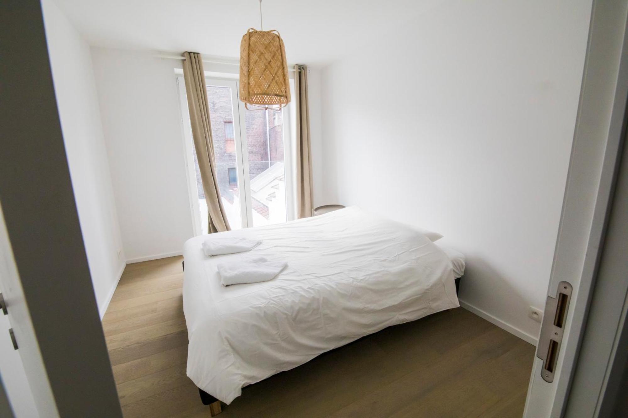 Bed and Breakfast Travelease - Midi Андерлехт Экстерьер фото
